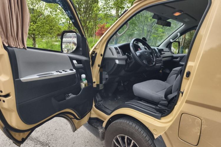 Used Yuejie Camaster 7 Series 2022 2.4L Camping Vehicle 4K22D4M Driver Seat