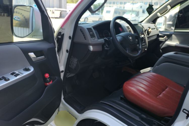 Used Yuejie Camaster 7 Series 2022 2.4L Camping Vehicle 4K22D4M Driver Seat