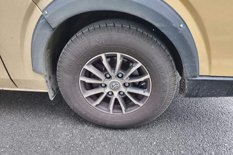 Used Yuejie Camaster 7 Series 2022 2.4L Camping Vehicle 4K22D4M Right Front Wheel Hub