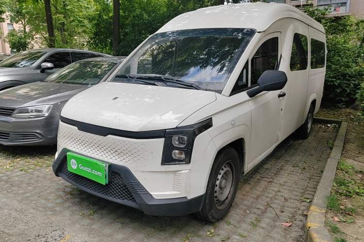 Used Yufeng Gold Warehouse 2025 Model PLUS Bus Version, First-Class Cabin Guazi used car, China used car export, Used car for sale, Used  cars, Cheapest cars for sale