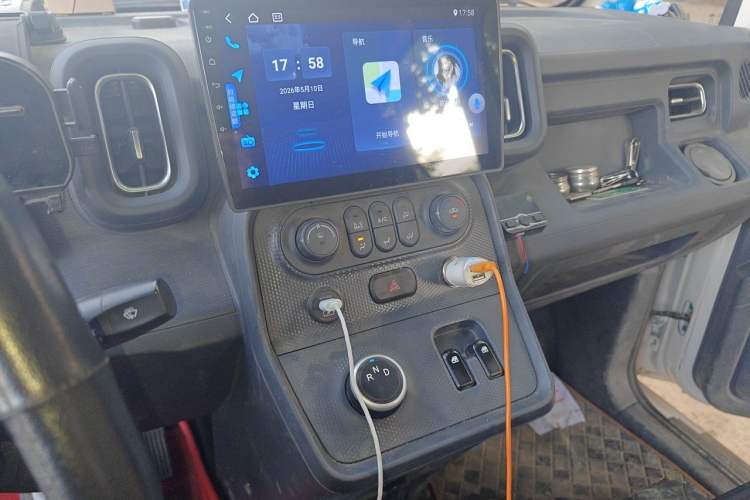 Used Yufeng Gold Warehouse 2025 Model Value Edition, 42.3 kWh Audio And AC Panel