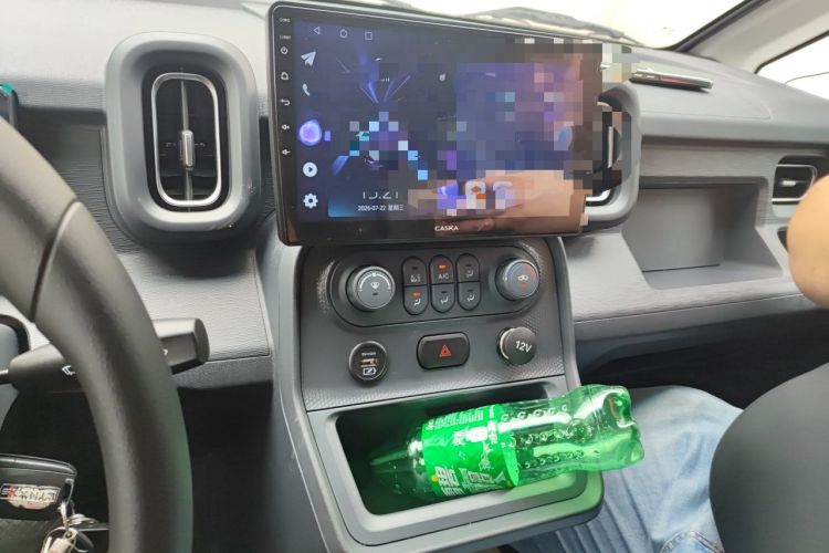 Used Yufeng Gold Warehouse 2025 Model Refreshed Version, First-Class Cabin Audio And AC Panel
