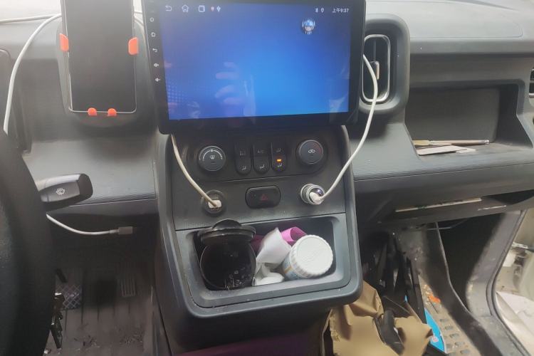 Used Yufeng Gold Warehouse 2025 Model Bus Version with Slow Charger Audio And AC Panel