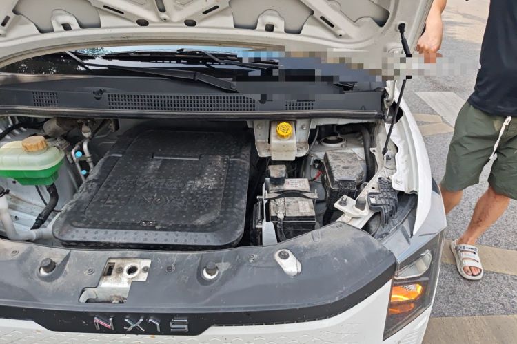 Used Yufeng Gold Warehouse 2025 Model Refreshed Version, First-Class Cabin Engine Bay Left