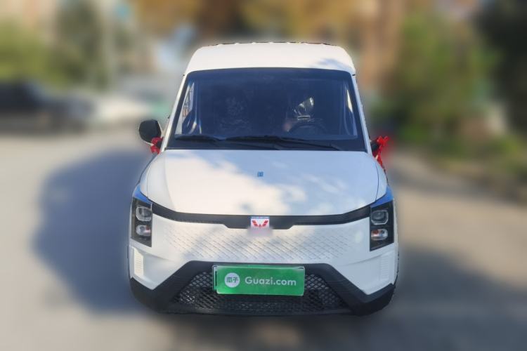 Used Yufeng Gold Warehouse 2025 Model Value Edition, 42.3 kWh Exterior 1
