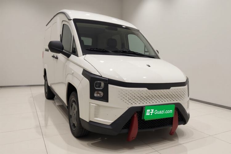 Used Yufeng Gold Warehouse 2025 Model Bus Version with Slow Charger Exterior 2