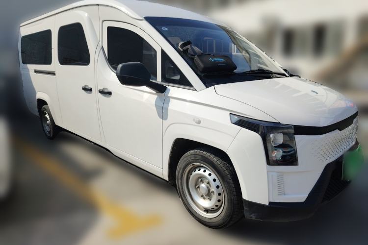 Used Yufeng Gold Warehouse 2025 Model Bus Version with Slow Charger Exterior 2
