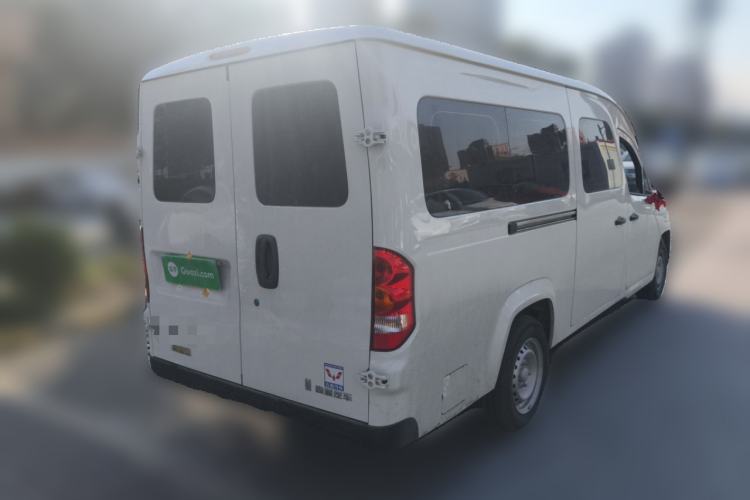 Used Yufeng Gold Warehouse 2025 Model Value Edition, 42.3 kWh Exterior 5