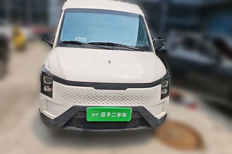 Used Yufeng Gold Warehouse 2025 Model Bus Version with Slow Charger Front