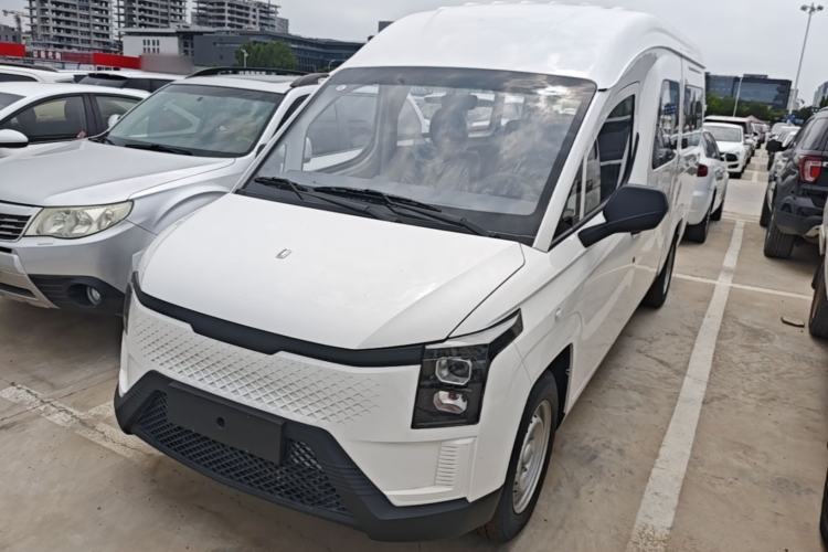 Used Yufeng Gold Warehouse 2025 Model PLUS Value Edition, 42.3 kWh Guazi used car, China used car export, Used car for sale, Used  cars, Cheapest cars for sale