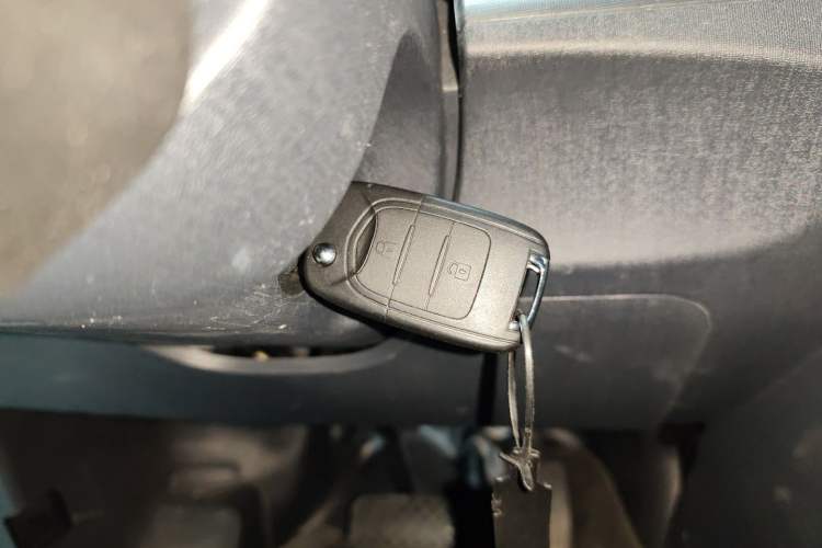 Used Yufeng Gold Warehouse 2025 Model PLUS Bus Version, First-Class Cabin Interior 1