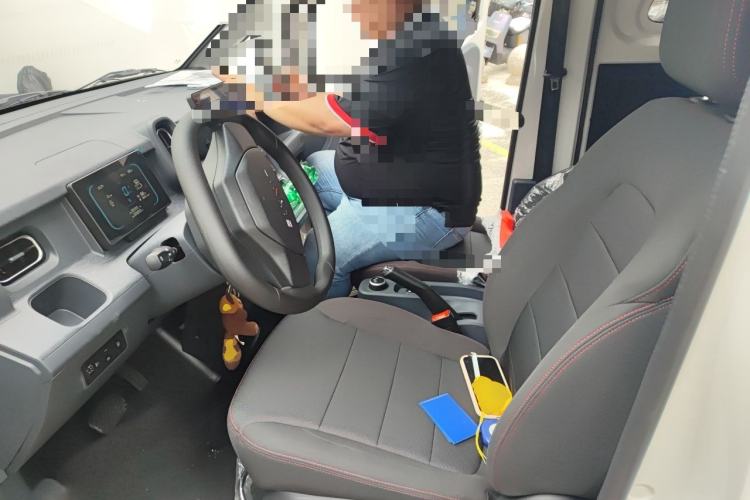 Used Yufeng Gold Warehouse 2025 Model Refreshed Version, First-Class Cabin Left Front Seat