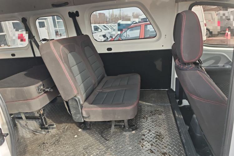 Used Yufeng Gold Warehouse 2025 Model Bus Version with Slow Charger Left Rear Seat