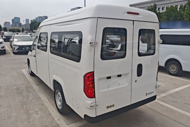 Used Yufeng Gold Warehouse 2025 Model PLUS Value Edition, 42.3 kWh Rear Left 45 Deg