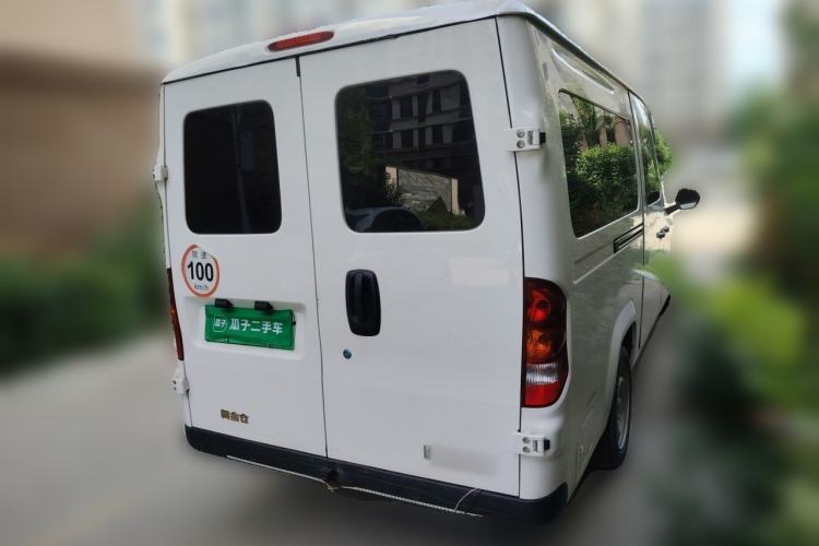 Used Yufeng Gold Warehouse 2025 Model Bus Version with Slow Charger Rear Right 45 Deg