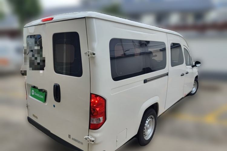 Used Yufeng Gold Warehouse 2025 Model Refreshed Version, First-Class Cabin Rear Right 45 Deg
