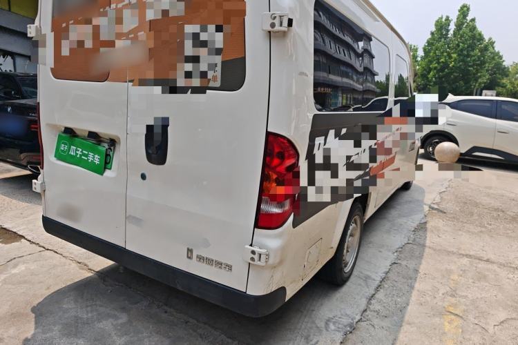 Used Yufeng Gold Warehouse 2025 Model Bus Version with Slow Charger Rear Right 45 Deg