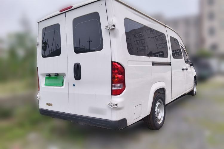 Used Yufeng Gold Warehouse 2025 Model Value Edition, 42.3 kWh Rear Right 45 Deg