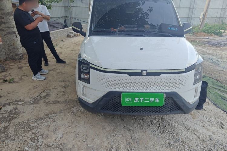 Used Yufeng Gold Warehouse 2025 Model Value Edition, 42.3 kWh Right Front Headlight