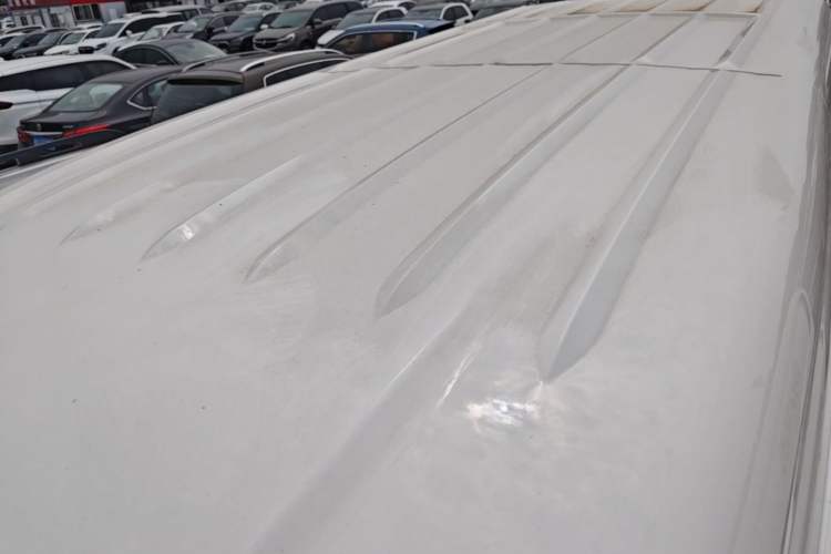 Used Yufeng Gold Warehouse 2025 Model PLUS Value Edition, 42.3 kWh Roof