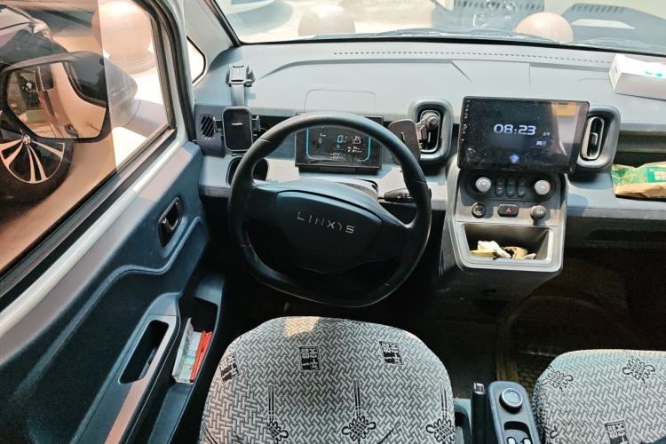 Used Yufeng Gold Warehouse 2025 Model Bus Version with Slow Charger Steering Wheel