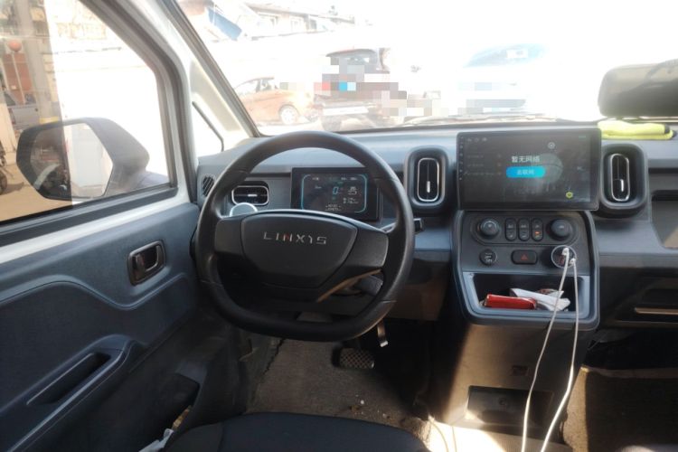 Used Yufeng Gold Warehouse 2025 Model Bus Version with Slow Charger Steering Wheel