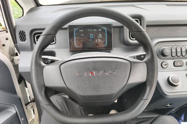 Used Yufeng Gold Warehouse 2025 Model Value Edition, 42.3 kWh Steering Wheel