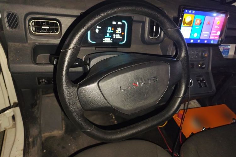 Used Yufeng Gold Warehouse 2025 Model Value Edition, 42.3 kWh Steering Wheel