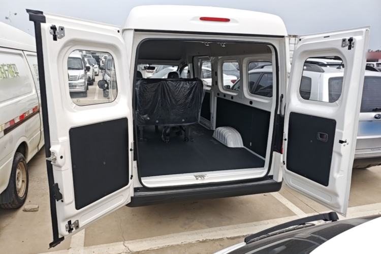 Used Yufeng Gold Warehouse 2025 Model PLUS Value Edition, 42.3 kWh Trunk