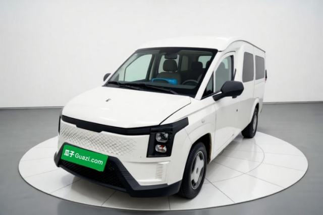 Używany Yufeng Gold Warehouse 2025 Model Value Edition, 42.3 kWh
