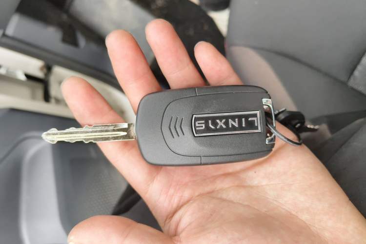 Used Yufeng Gold Warehouse 2025 Model Value Edition, 42.3 kWh Vehicle Key