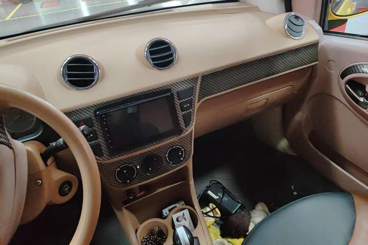 Used Yulue EV2 2018 Comfort Model Audio And AC Panel