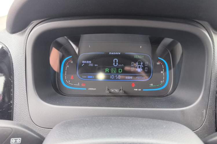 Used ZEDRIV GC2 2020 ZhiXing 450P (4-seater) Odometer Close Up
