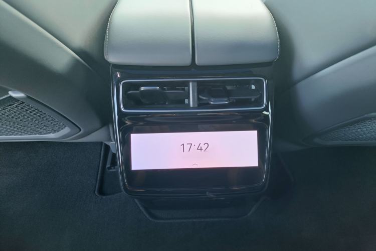 Used Zeekr 001 2025 WE Edition 100 kWh Rear-Wheel Drive Interior 3