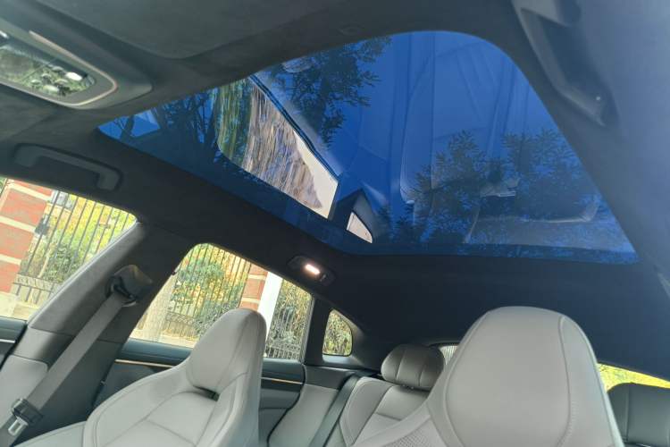 Used Zeekr 001 2025 WE Edition 100 kWh Rear-Wheel Drive Interior 8