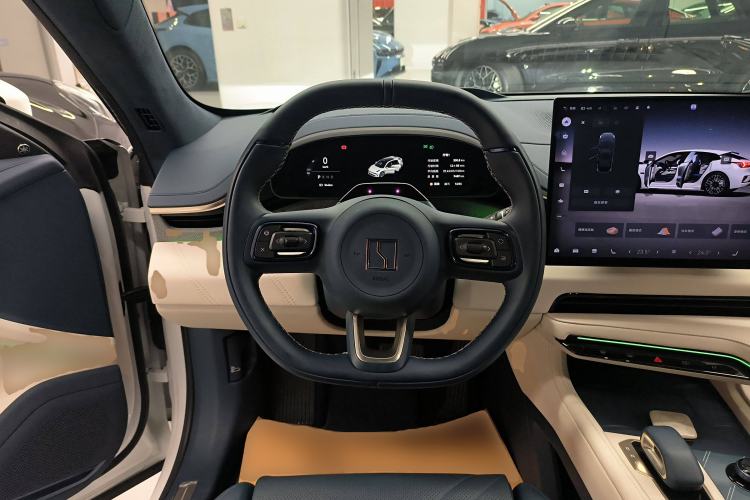 Used Zeekr 001 2025 WE Edition 100 kWh Rear-Wheel Drive Steering Wheel