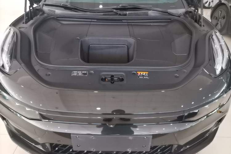 Used Zeekr 001 2021 Ultra-Long Range Dual-Motor YOU Version Engine Bay