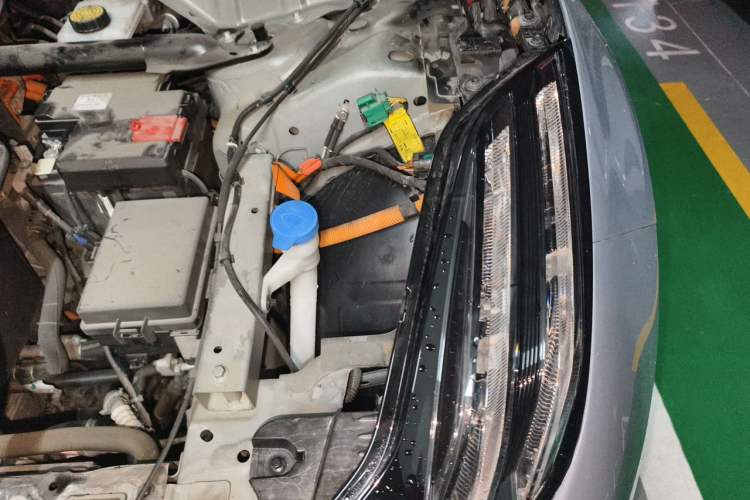 Used Zeekr 001 2021 Long-Range Dual-Motor WE Edition Engine Bay Left
