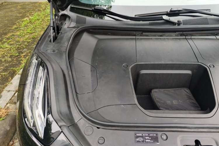 Used Zeekr 001 2021 Long-Range Dual-Motor WE Edition Engine Bay Right