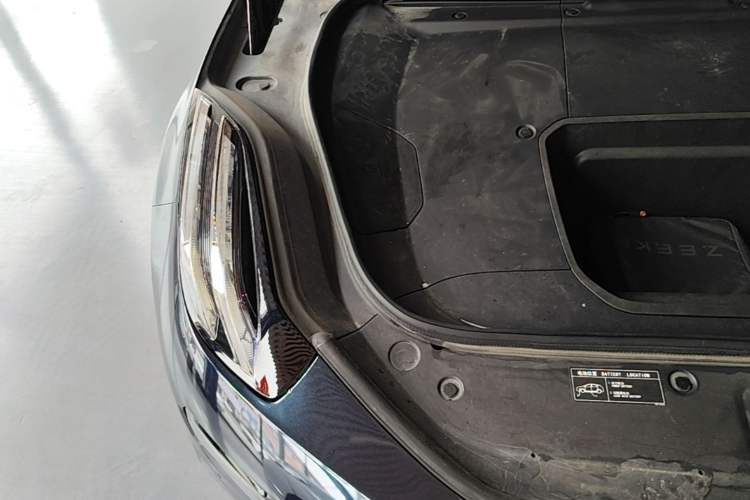 Used Zeekr 001 2021 Long-Range Dual-Motor WE Edition Engine Bay Right
