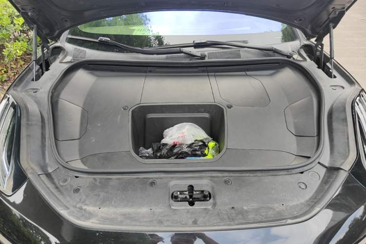 Used Zeekr 001 2021 Long-Range Dual-Motor WE Edition Engine Bay