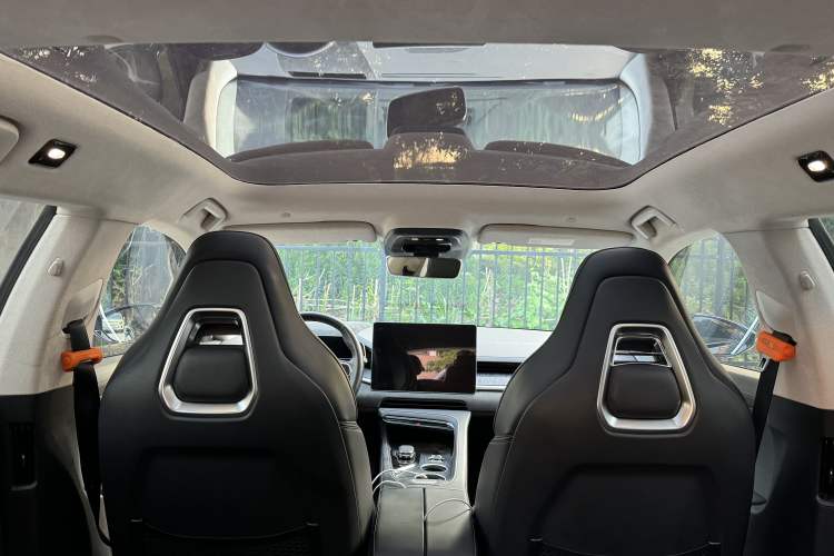 Used Zeekr 001 2021 Ultra-Long Range Single-Motor WE Edition Interior 7