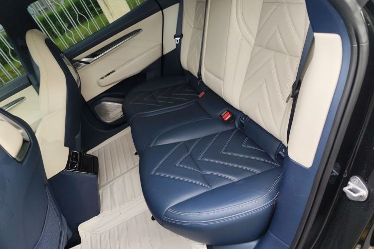 Used Zeekr 001 2021 Long-Range Dual-Motor WE Edition Left Rear Seat