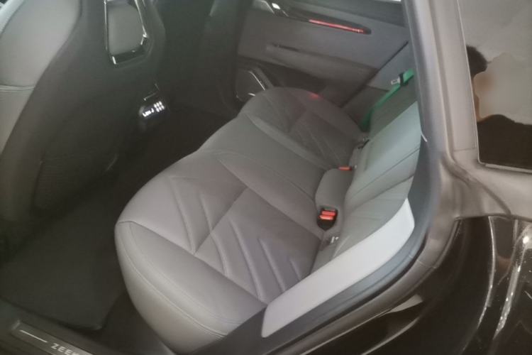 Used Zeekr 001 2021 Ultra-Long Range Dual-Motor YOU Version Left Rear Seat