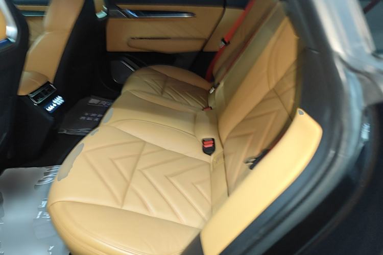 Used Zeekr 001 2021 Ultra-Long Range Dual-Motor YOU Version Left Rear Seat