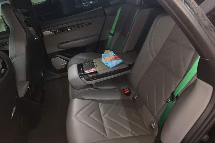Used Zeekr 001 2021 Long-Range Dual-Motor WE Edition Left Rear Seat