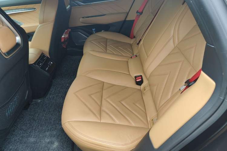 Used Zeekr 001 2021 Ultra-Long Range Dual-Motor YOU Version Left Rear Seat