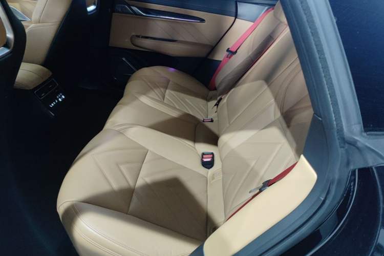 Used Zeekr 001 2021 Ultra-Long Range Dual-Motor YOU Version Left Rear Seat