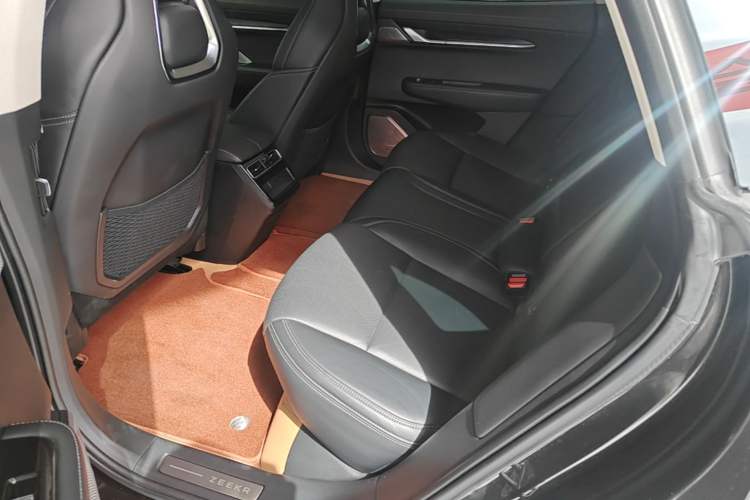 Used Zeekr 001 2021 Long-Range Dual-Motor WE Edition Left Rear Seat