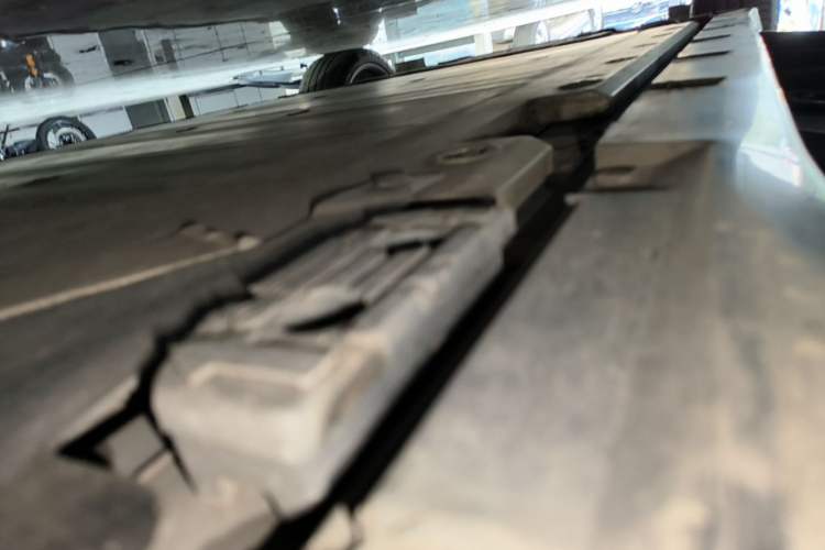 Used Zeekr 001 2021 Long-Range Dual-Motor WE Edition Left Side Sill